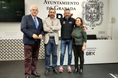 alejandro-trivino-con-federacion-andaluza-de-automovilismo-presentacion-andalucia-rally-team-granada