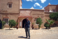 alejandro-trivino-marruecos-restaurante-piscina