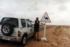 alejandro-trivino-suzuki-vitara-desierto-marruecos-decada-90