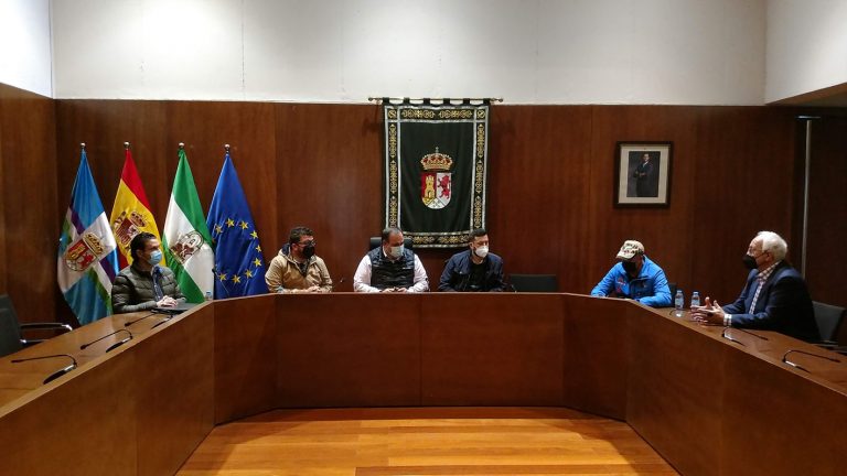 El Ayuntamiento de Pizarra acoge la presentación oficial de la primera prueba del Campeonato Extremo de Andalucía CAEX 4×4 2021